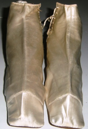 M7M 1830 wedding shoes
